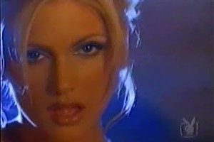 Brande Roderick video sample - click for preview